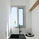 Phaedrus Living Seafront Lighthouse 52 Apartment