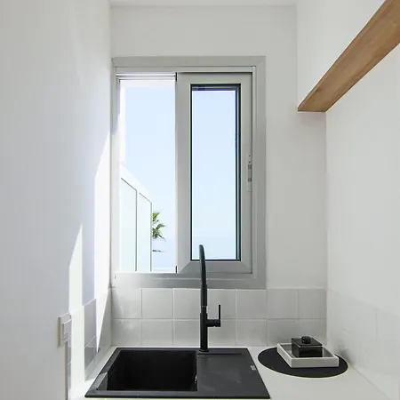Phaedrus Living Seafront Lighthouse 52 아파트