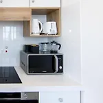 Phaedrus Living Seafront Lighthouse 52 شقة بافوس